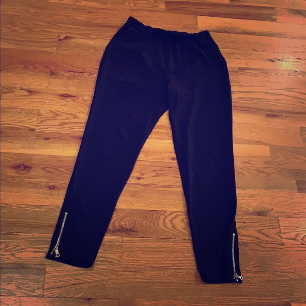 KAREN KANE Black Joggers with Ankle Zippers Size XS EUC